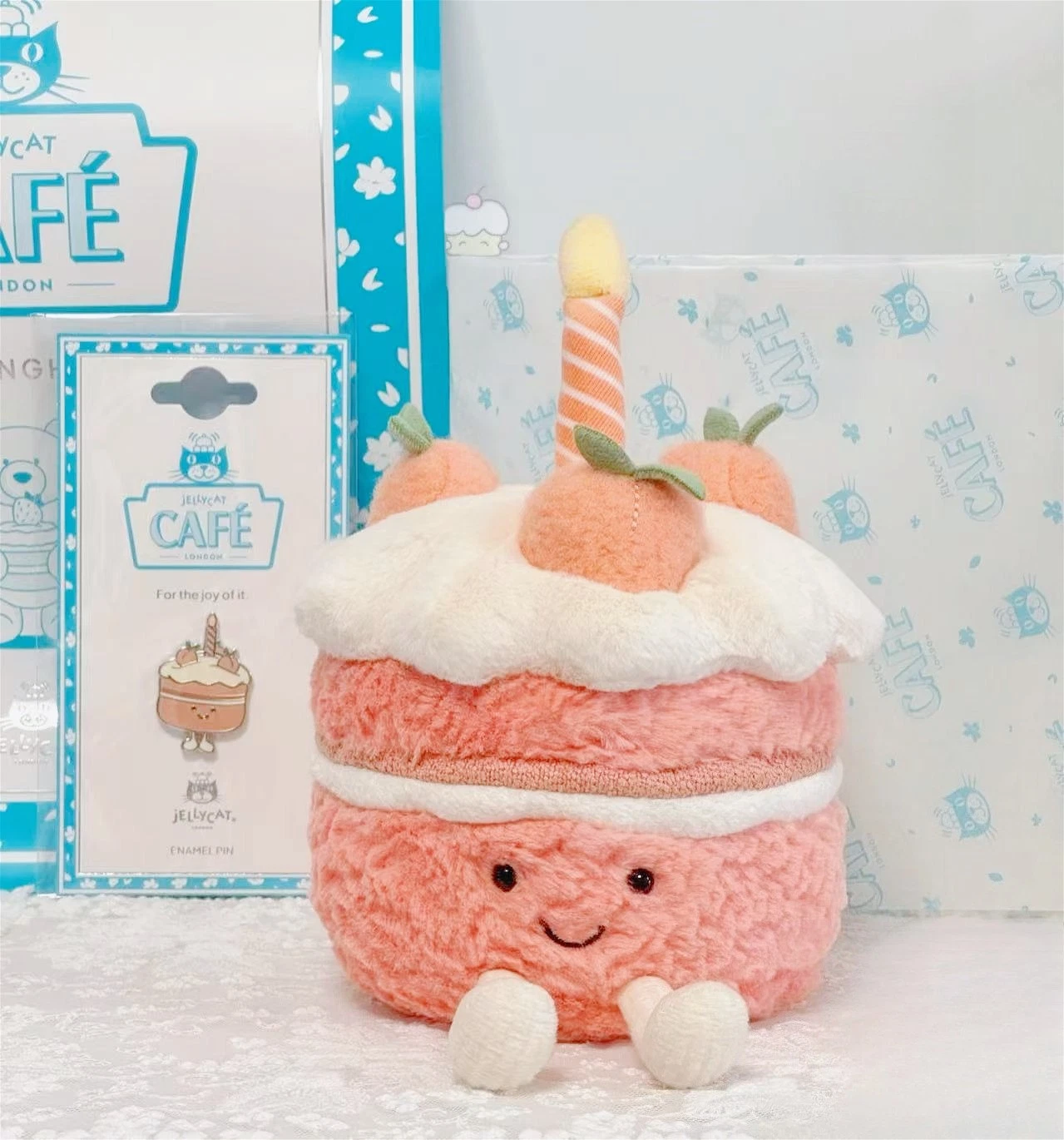 Amuseables Melbie Peach Cake